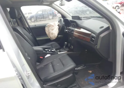 2010 Mercedes-Benz Glk 350 4Matic z USA, uszkodzony, nr VIN WDCGG8HB2AF428899